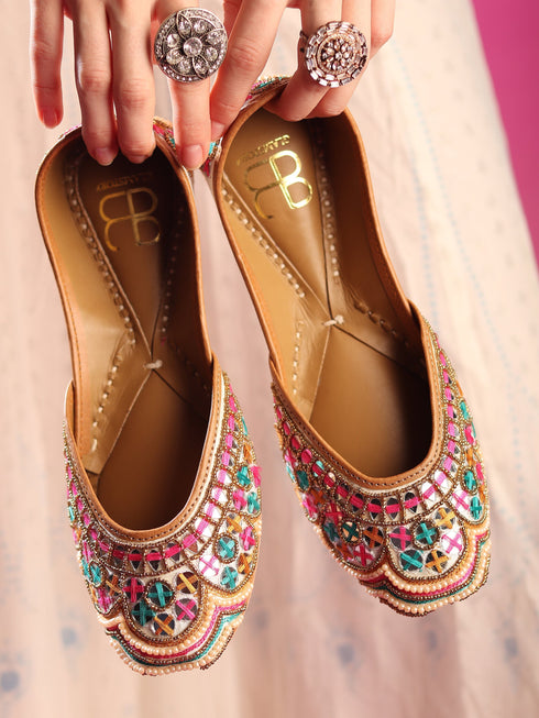 Bareilly Ki Barfi Embellished Punjabi Jutti